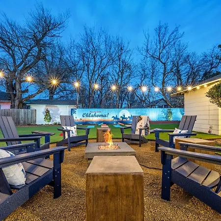 Cowboy Retreat - Heart Of Okc,Near Downtown,Ocu,Ou&Plaza, Minigolf, Firepit, Foosball And More